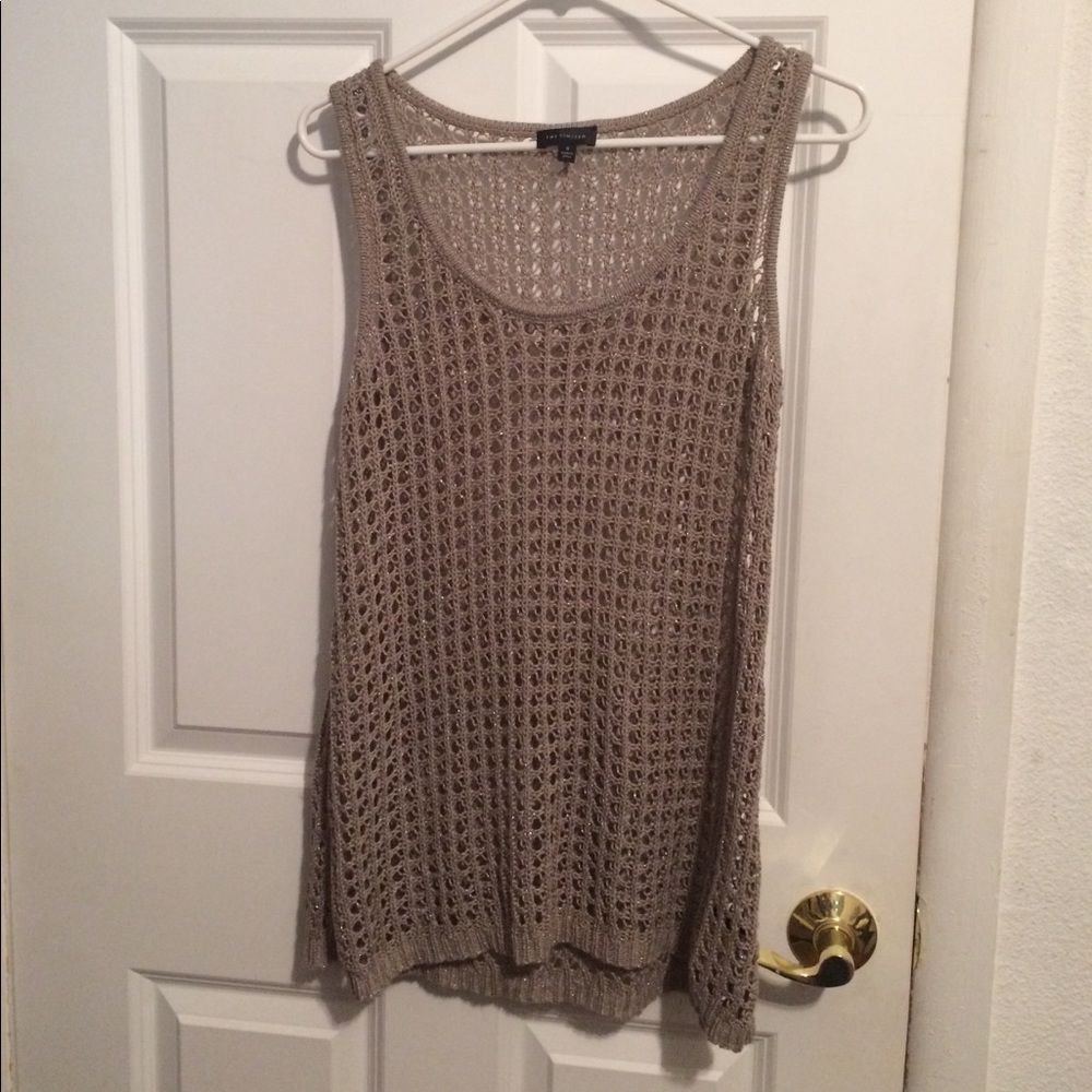 Limited knit pull over